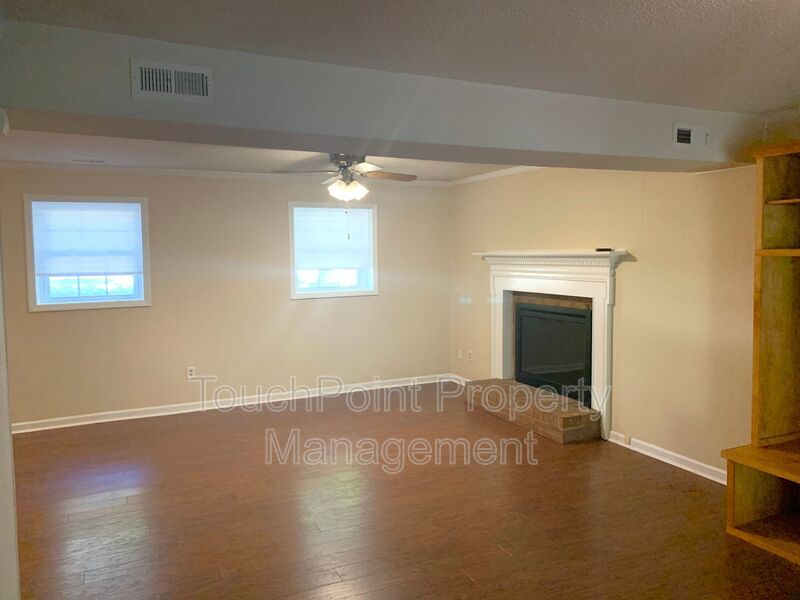 Charming 2 Story home located in the Country Place Subdivision in Matthews NC! property image