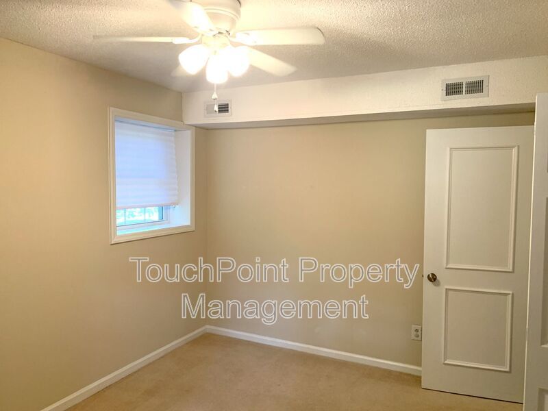 Charming 2 Story home located in the Country Place Subdivision in Matthews NC! property image