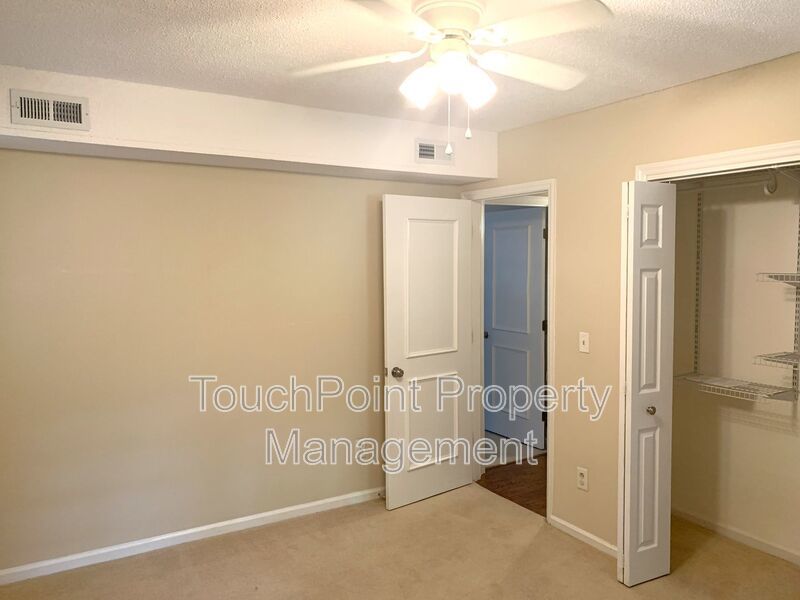 Charming 2 Story home located in the Country Place Subdivision in Matthews NC! property image