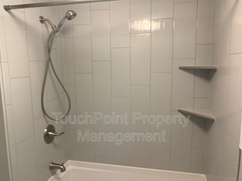 Charming 2 Story home located in the Country Place Subdivision in Matthews NC! property image