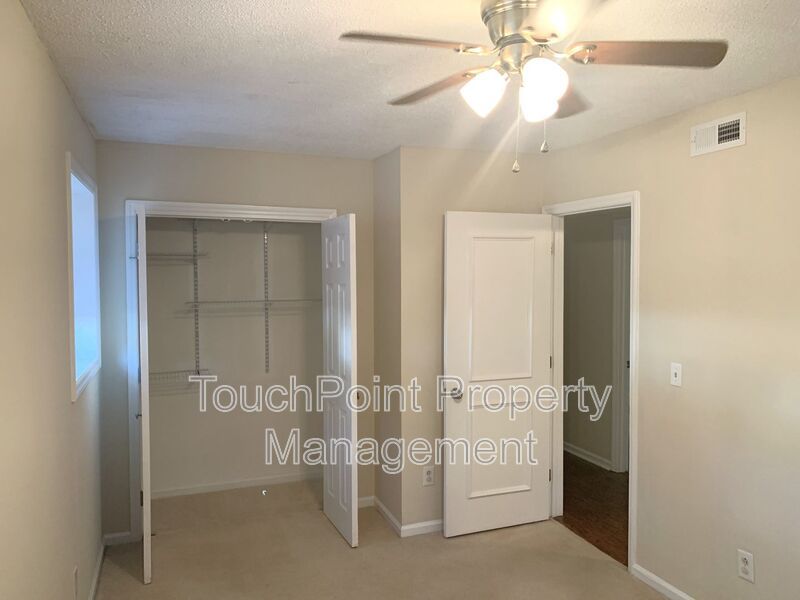 Charming 2 Story home located in the Country Place Subdivision in Matthews NC! property image