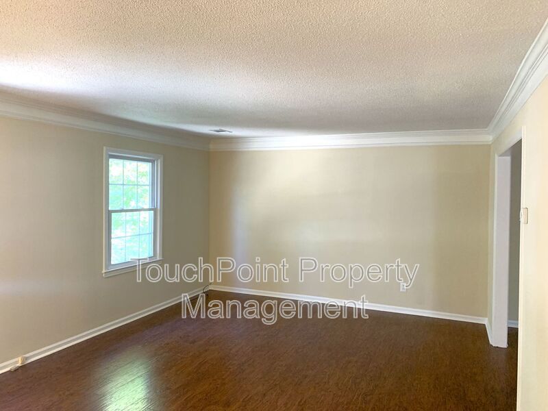 Charming 2 Story home located in the Country Place Subdivision in Matthews NC! property image