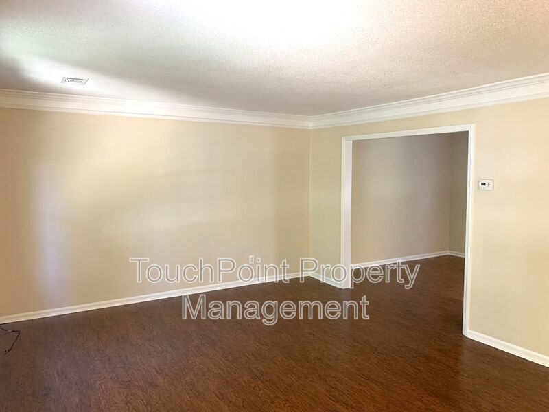Charming 2 Story home located in the Country Place Subdivision in Matthews NC! property image