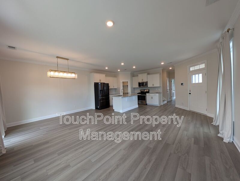 Modern Corner Lot Townhome located in the Ivy Ridge Community in South Carolina ! property image
