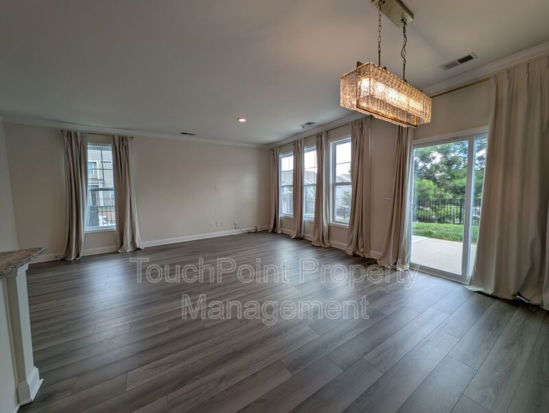 Modern Corner Lot Townhome located in the Ivy Ridge Community in South Carolina ! property image