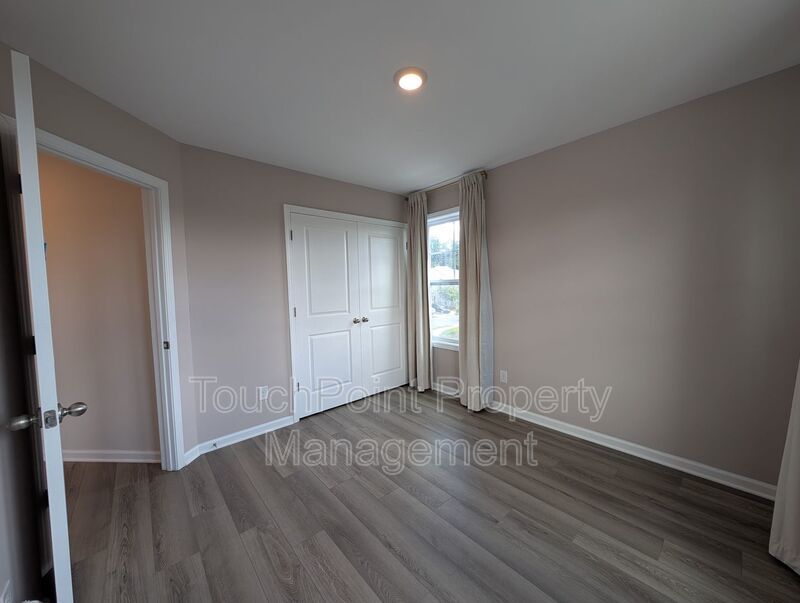 Modern Corner Lot Townhome located in the Ivy Ridge Community in South Carolina ! property image