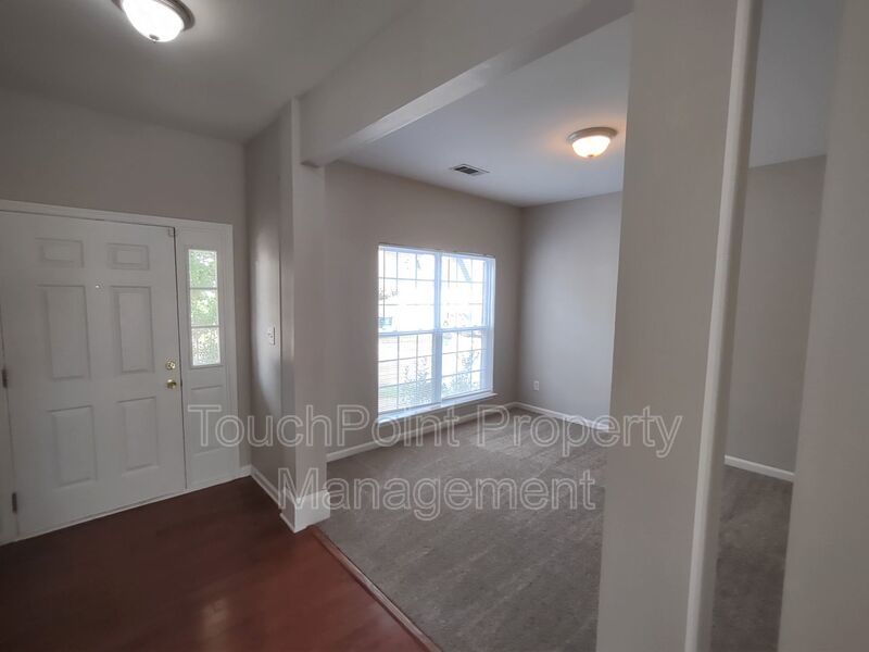 Beautiful Home located in the McCoy Crossing Community! property image