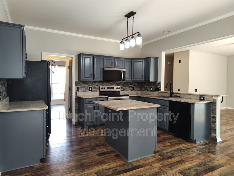 Beautiful Home located in Willowmere! property image