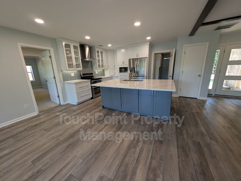 Beautiful Ranch Style Home located in The Downs Grant Community! property image