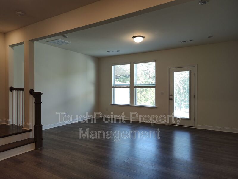 3 Bedroom, 2.5 Bath Townhome located in Paddlers Cove! property image
