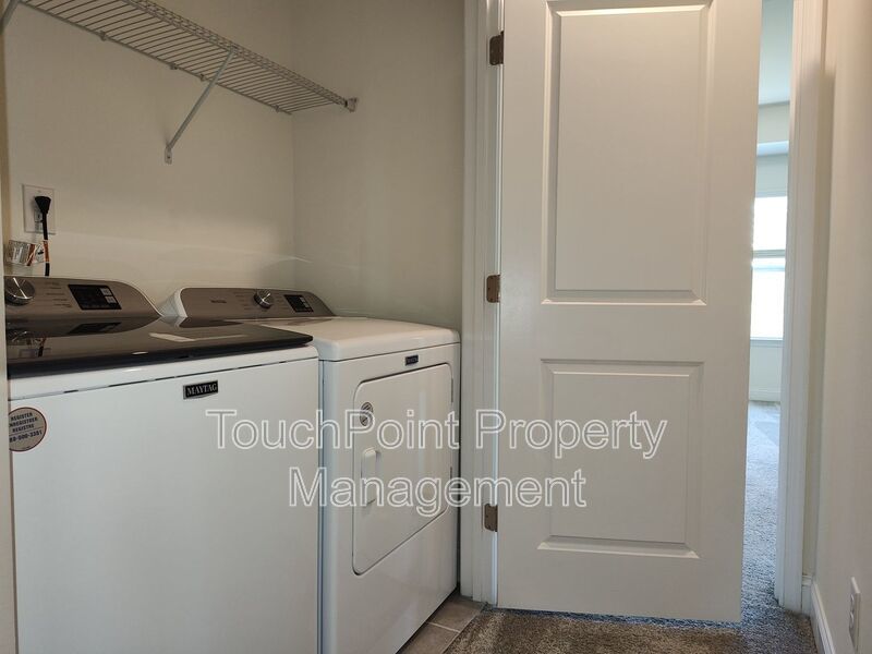 3 Bedroom, 2.5 Bath Townhome located in Paddlers Cove! property image