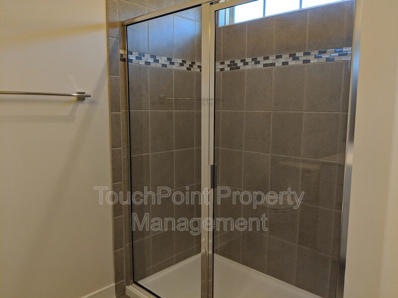 Beautiful 3 story, 3 Bedroom, 2.5 Bathroom Townhome Located in the Oakhurst Community! property image