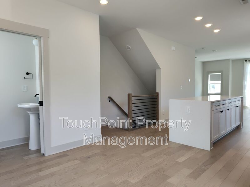 Gorgeous 3-story townhome located in Sky Terrace Towns! property image