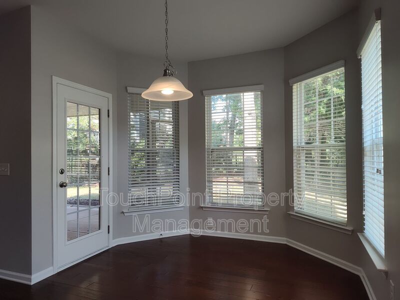 Beautiful home located in the Ardrey Woods community! property image