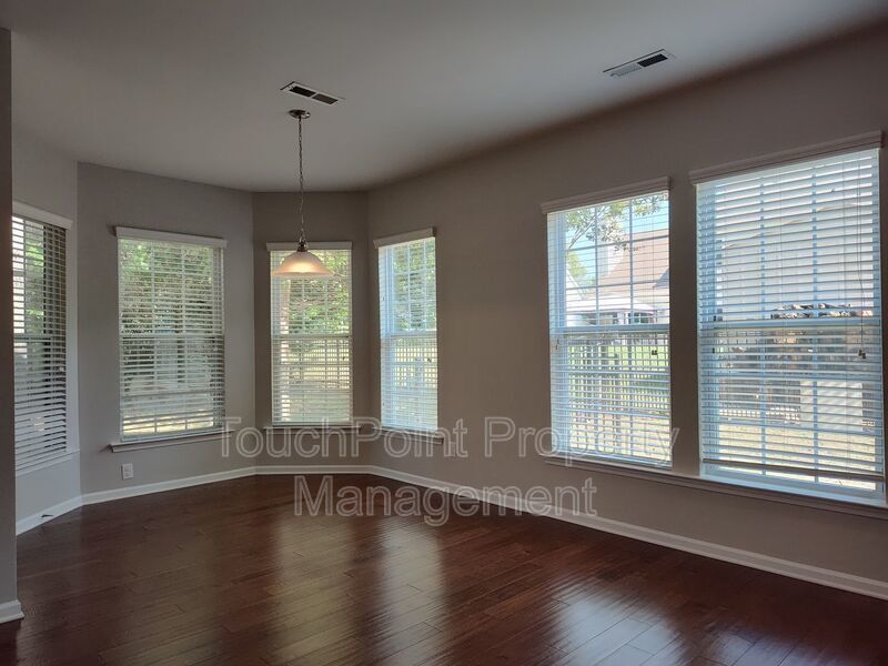 Beautiful home located in the Ardrey Woods community! property image