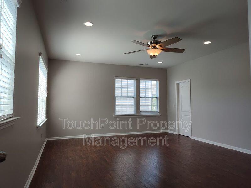 Beautiful home located in the Ardrey Woods community! property image