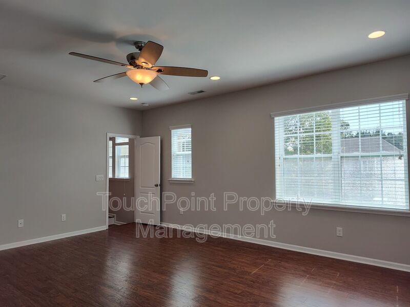 Beautiful home located in the Ardrey Woods community! property image