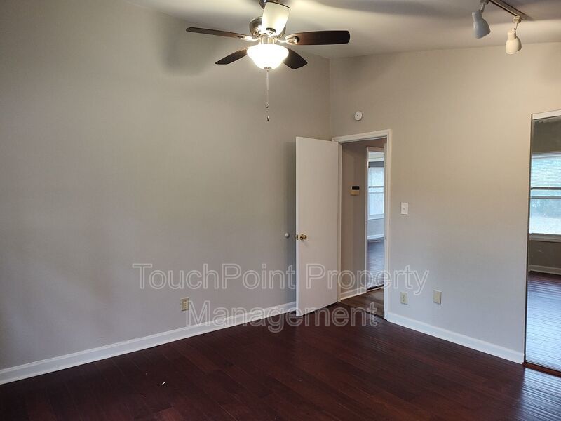 Move-in Ready duplex located in The Rockwell Park Community! property image