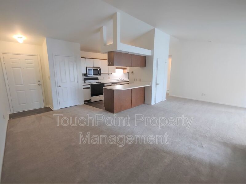 Pristine Condo located in Rose Croft Community! property image