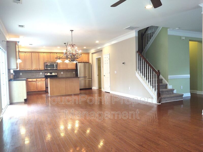 Beautiful Home located in the Hamilton Lakes Community! property image