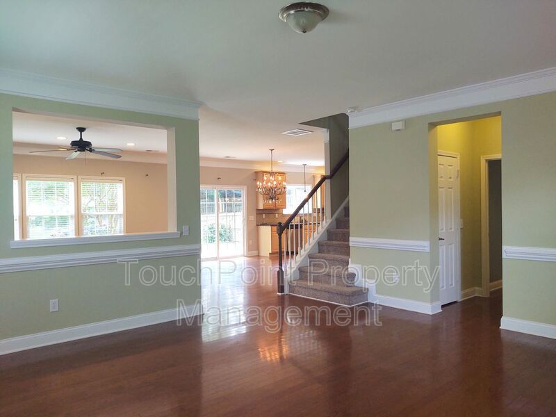 Beautiful Home located in the Hamilton Lakes Community! property image
