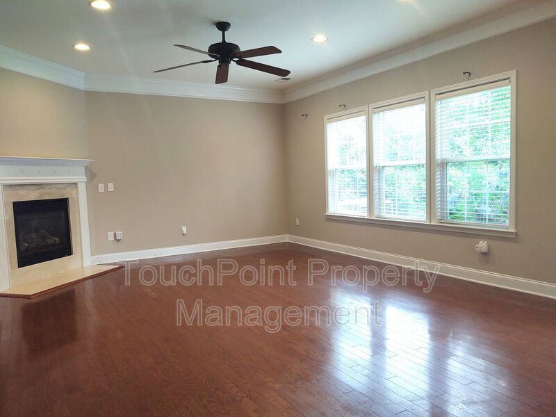 Beautiful Home located in the Hamilton Lakes Community! property image