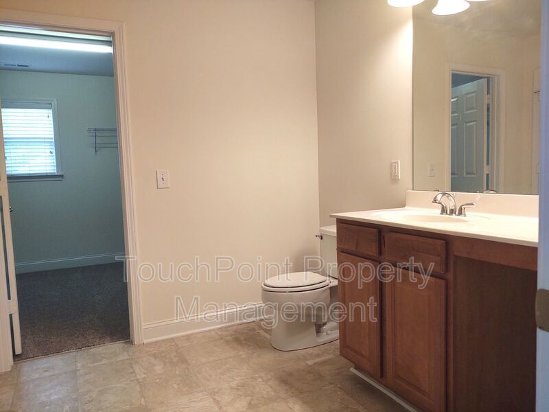 Beautiful Home located in the Hamilton Lakes Community! property image