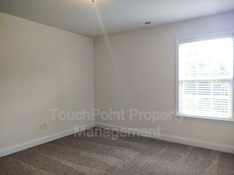 Beautiful Home located in the Hamilton Lakes Community! property image