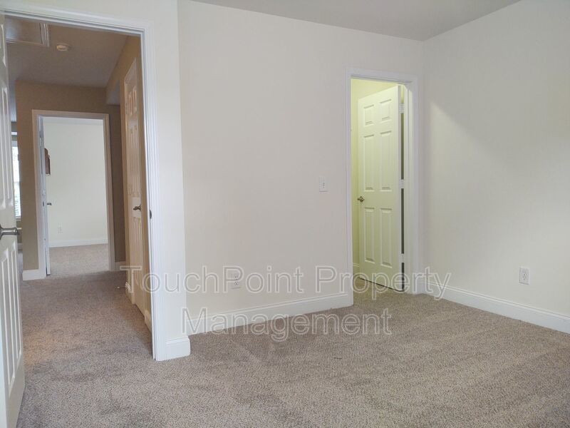 Beautiful Home located in the Hamilton Lakes Community! property image