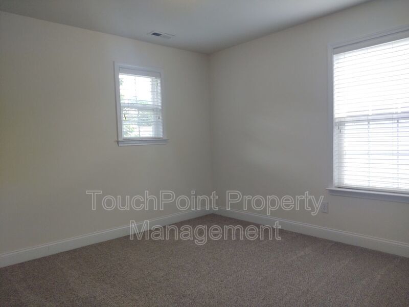 Beautiful Home located in the Hamilton Lakes Community! property image