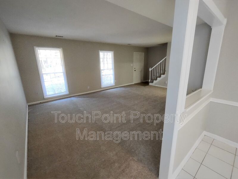 Beautiful Duplex Home Located in the Stonehaven Community! property image