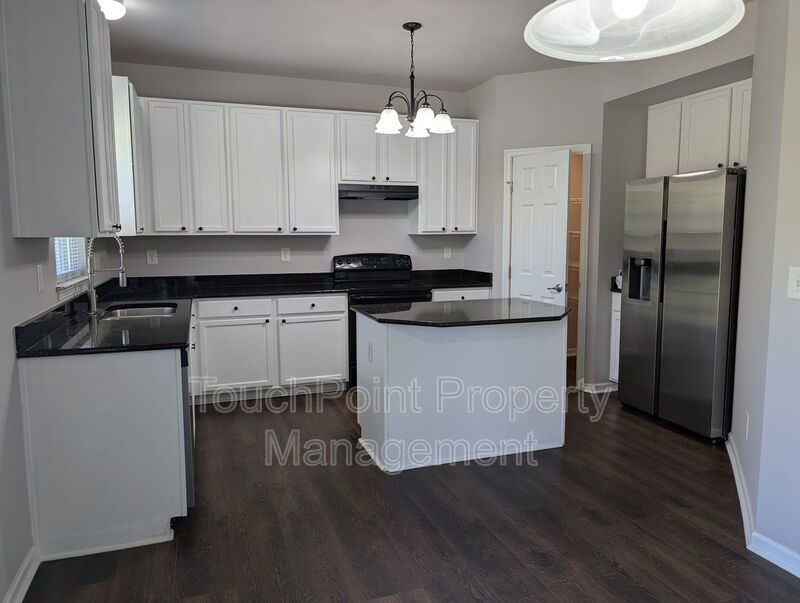 Beautiful 4 bed, 2.5 bath home in Indian Trail! property image