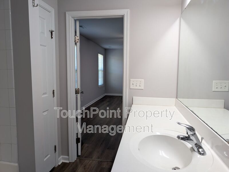 Beautiful 4 bed, 2.5 bath home in Indian Trail! property image