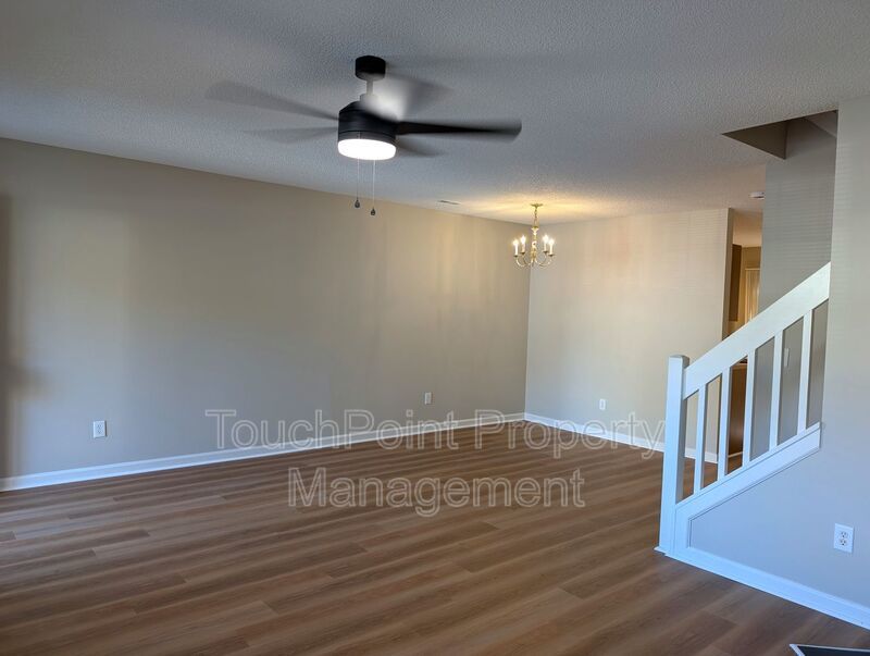 Pristine, 2 bed, 2.5 bath Townhome Located in the Roxborough II Community! property image