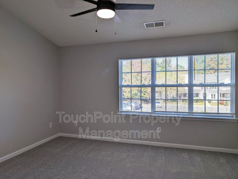 Pristine, 2 bed, 2.5 bath Townhome Located in the Roxborough II Community! property image