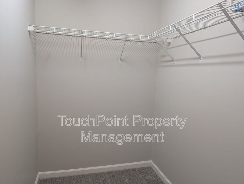 Pristine, 2 bed, 2.5 bath Townhome Located in the Roxborough II Community! property image