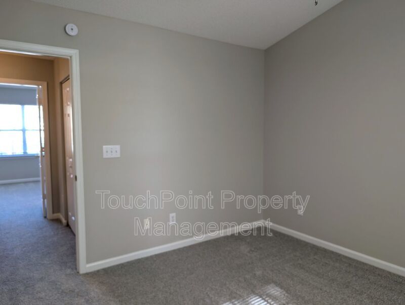 Pristine, 2 bed, 2.5 bath Townhome Located in the Roxborough II Community! property image