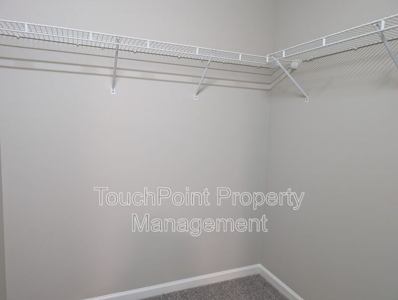 Pristine, 2 bed, 2.5 bath Townhome Located in the Roxborough II Community! property image