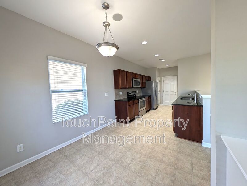 Pristine Home located in the Villages of Back Creek! property image