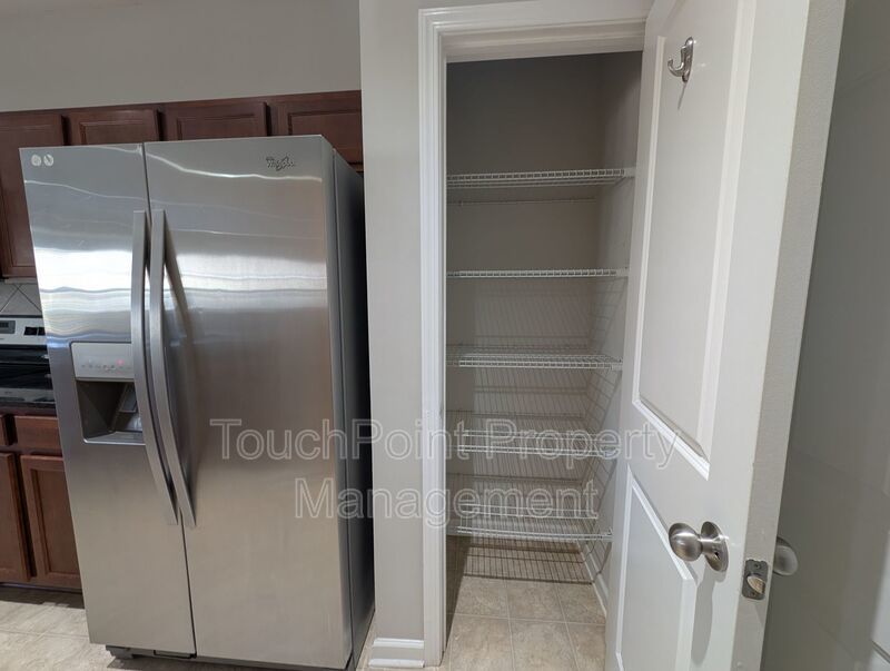 Pristine Home located in the Villages of Back Creek! property image