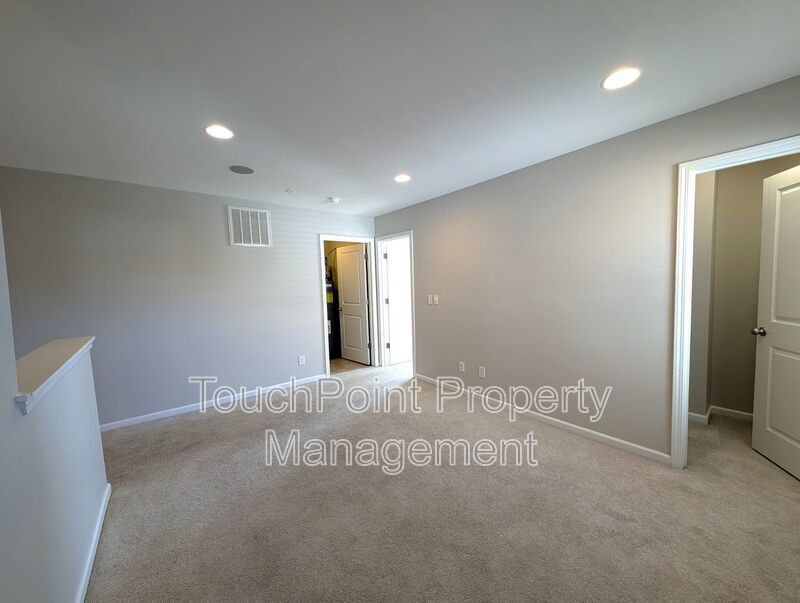 Pristine Home located in the Villages of Back Creek! property image