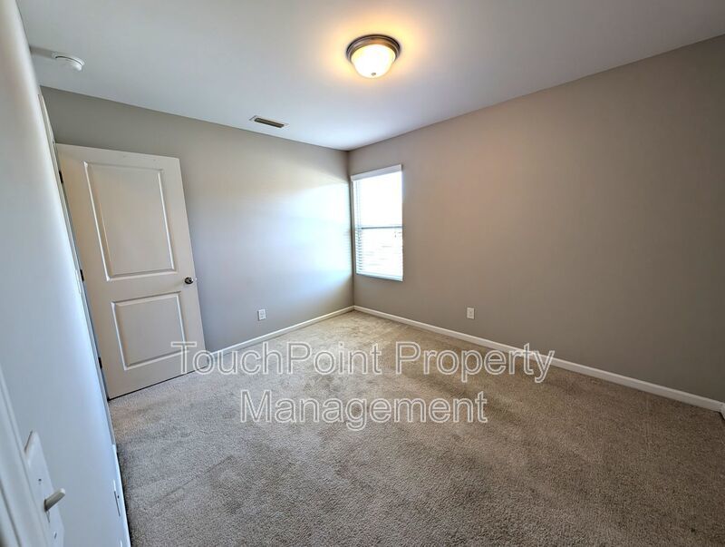 Pristine Home located in the Villages of Back Creek! property image