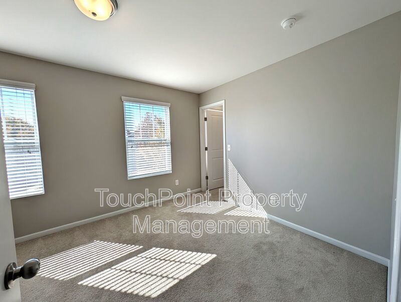 Pristine Home located in the Villages of Back Creek! property image