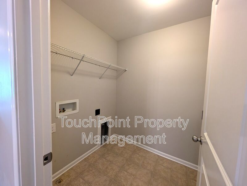 Pristine Home located in the Villages of Back Creek! property image