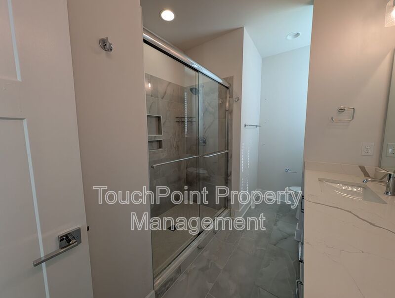 End-unit townhome in Bryant Park Terrace! 2-beds, 2-full baths, and 2-half baths. property image
