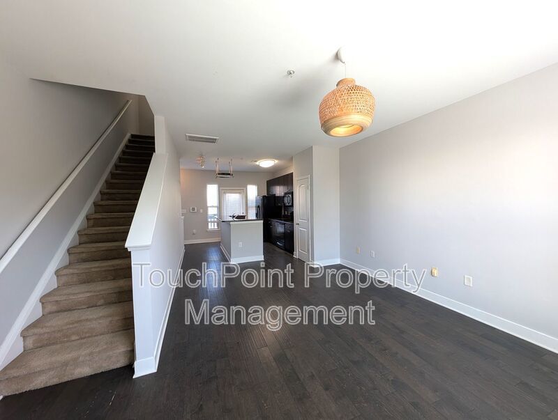 Beautiful, 3 bed, 2 bath Townhome Located in the Seigle Point Community! property image