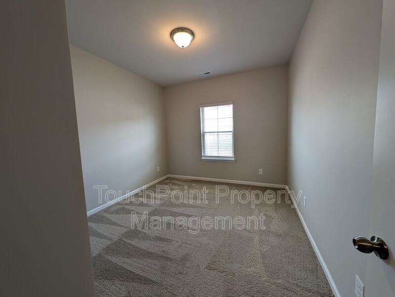 ** 50% off the first full month’s rent ** Gorgeous 3 beds, 2.5 bath home located in Harmony at Matthews! property image