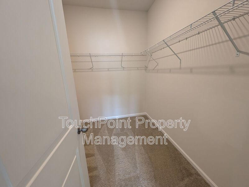 ** 50% off the first full month’s rent ** Gorgeous 3 beds, 2.5 bath home located in Harmony at Matthews! property image