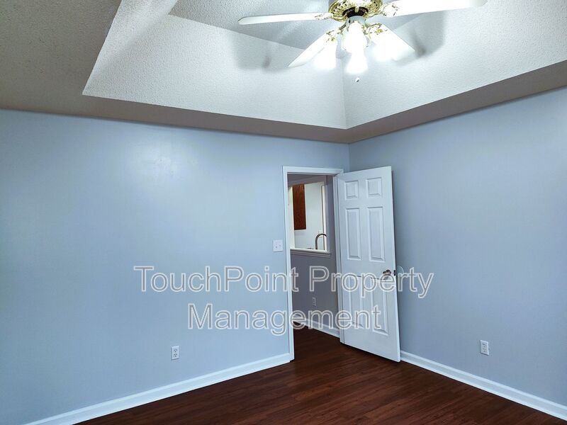 Pristine, Ranch Style Home Located in the Clubview Acres Community in Monroe property image