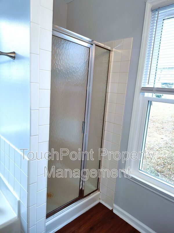 Pristine, Ranch Style Home Located in the Clubview Acres Community in Monroe property image